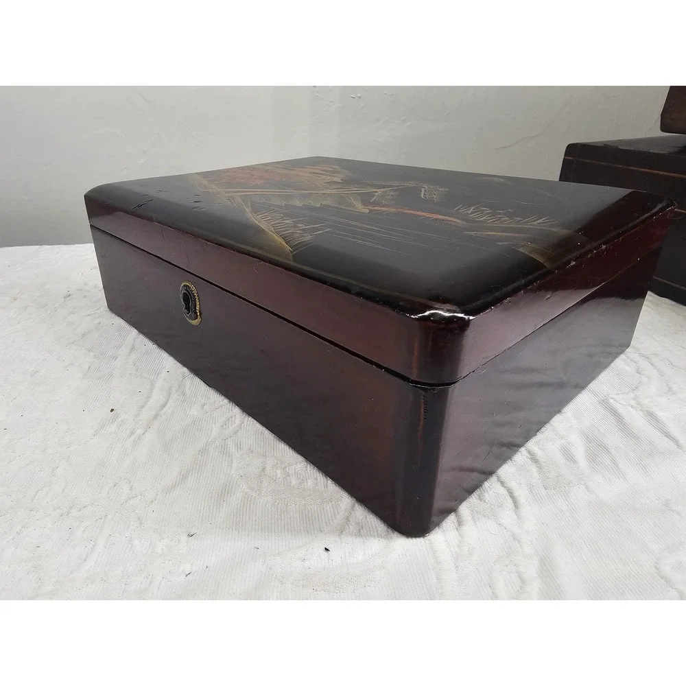 Rare Antique Japanese‎ Wood Gold Decorated And Lacquered Domed Box Signed